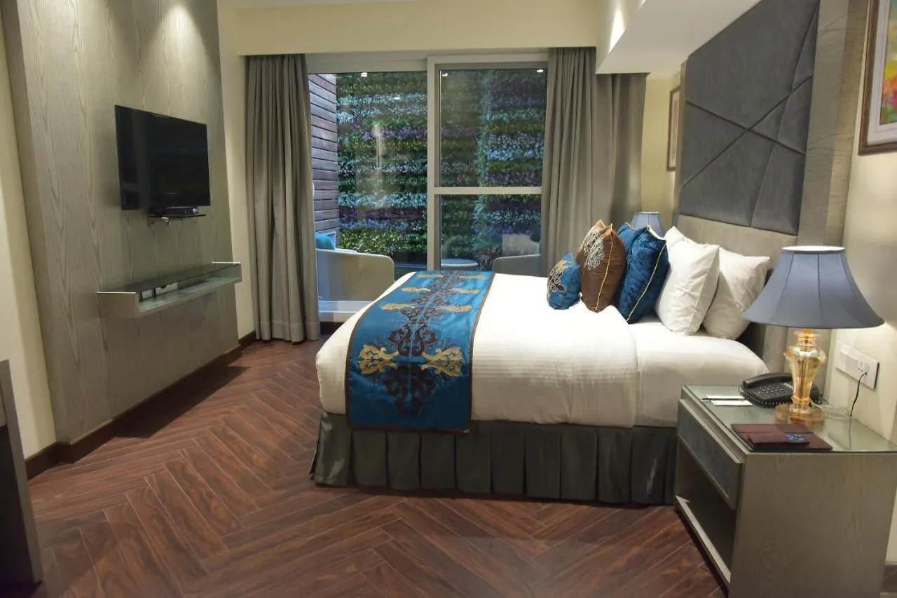 Marina- Shimla First Designer Boutique Hotel 4*,